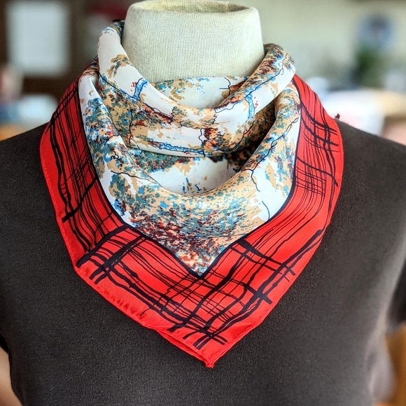 ❤️ Silky Square Scarf #hundredsofscarves - Picture 1 of 2